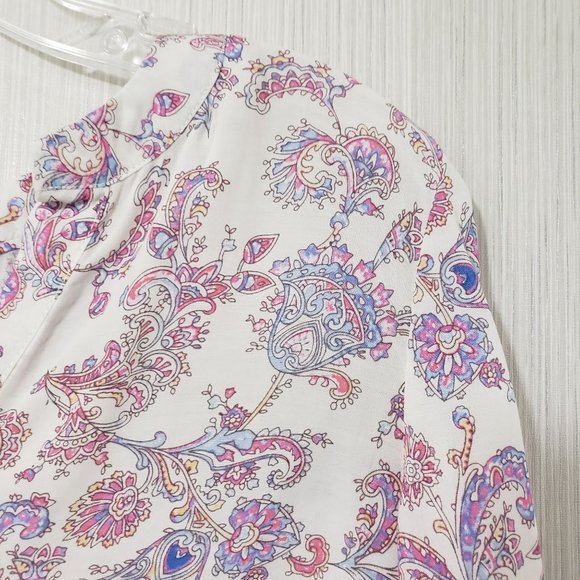 Adrienne Vittadini  floral print v-neck‎ 3/4 sleeve tie cuff blouse - Picture 6 of 6